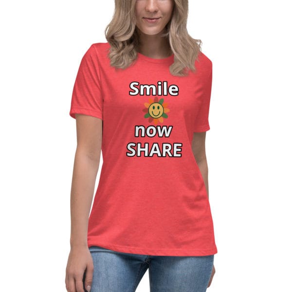 Women's Relaxed T-Shirt "Smile" - Image 3