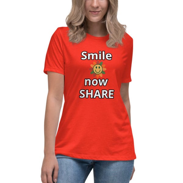 Women's Relaxed T-Shirt "Smile" - Image 2